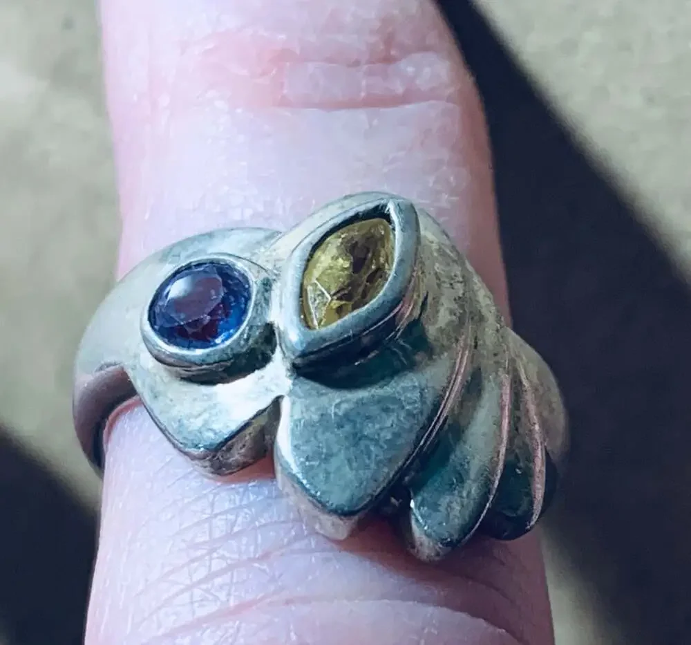 925 Silver ring 2 gems size 6